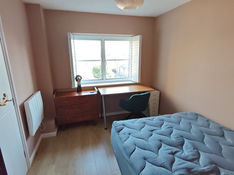 Room Parnell Road in Greater London