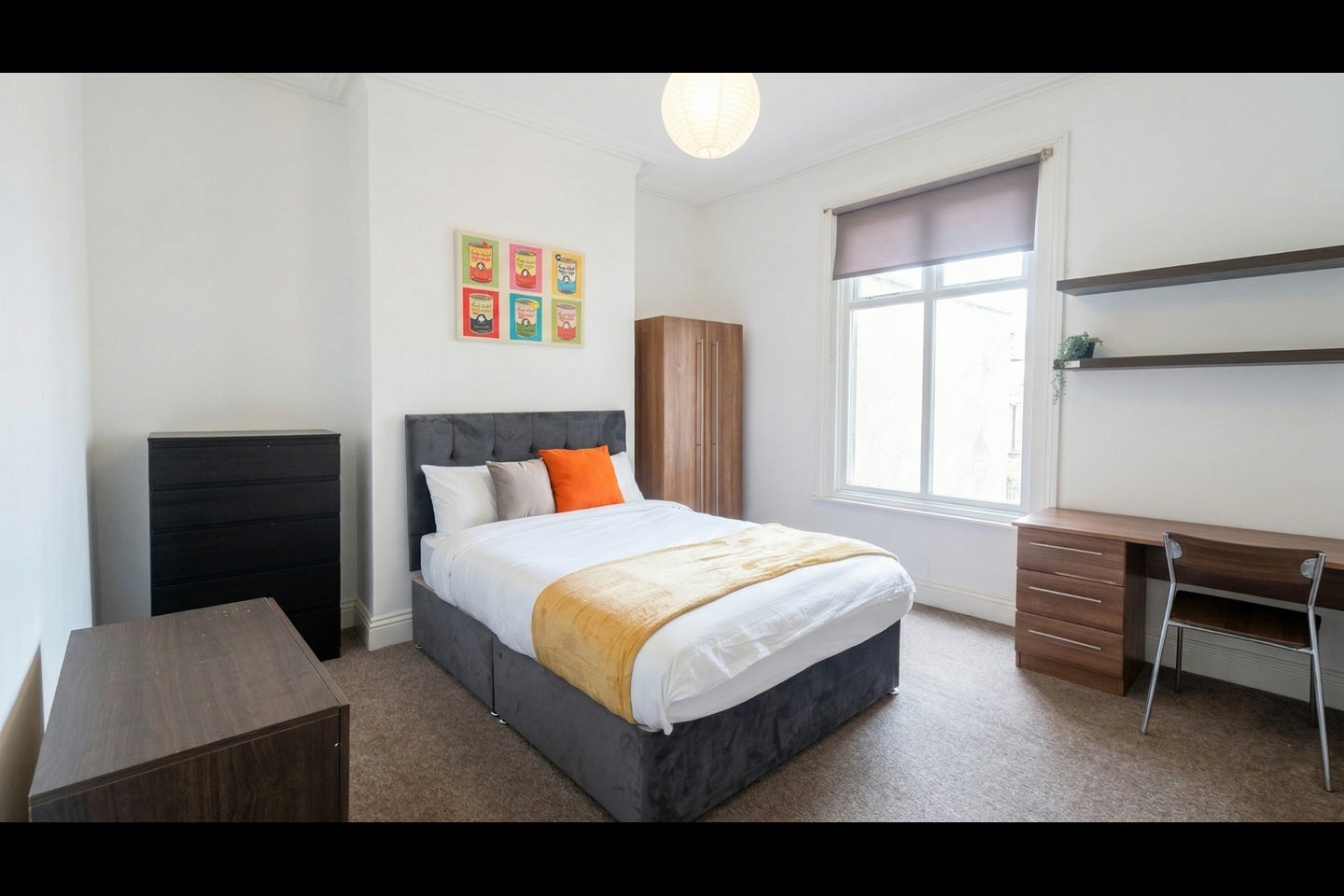 Room Downend Road in Bristol