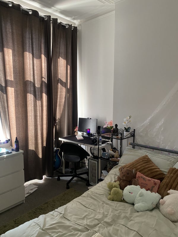 Room Colum Road in Cardiff