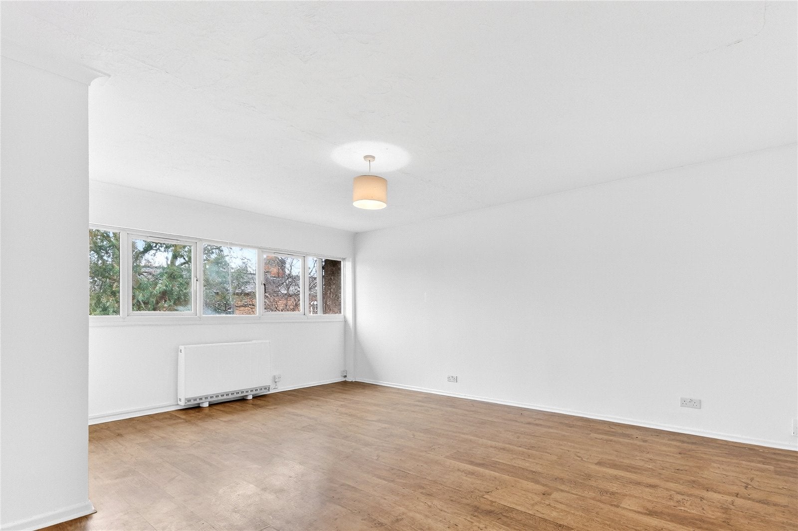 Flat London Road in Twyford