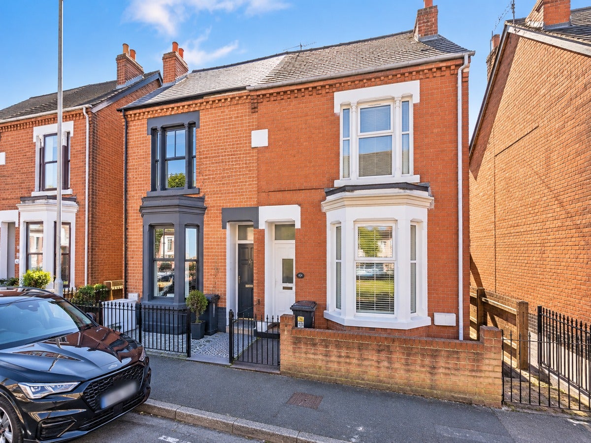 House Derby Road in Gloucester