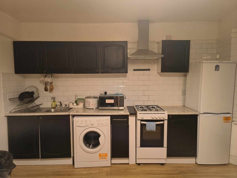 Room Lea Bridge Road in Greater London