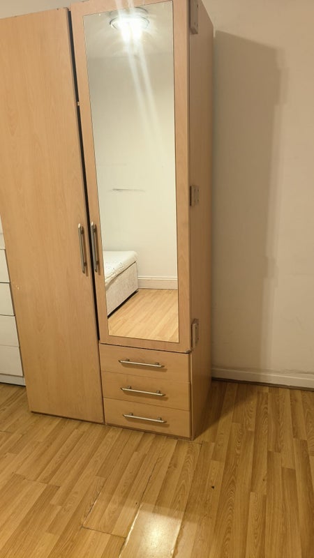 Room Lea Bridge Road in Greater London