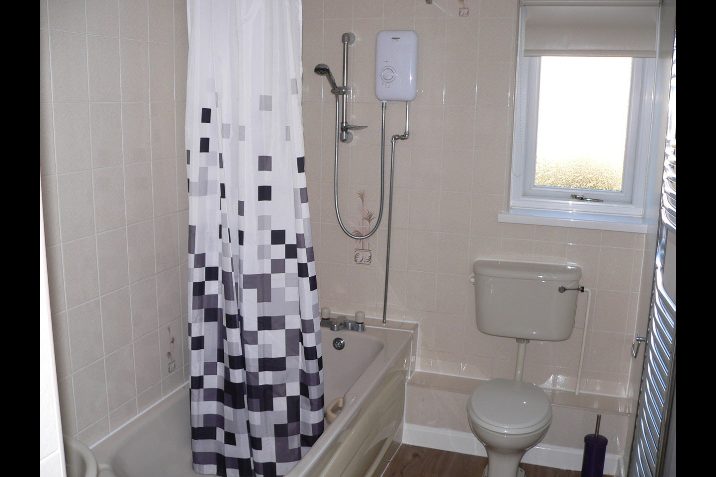 Flat Hylton Lane in Sunderland