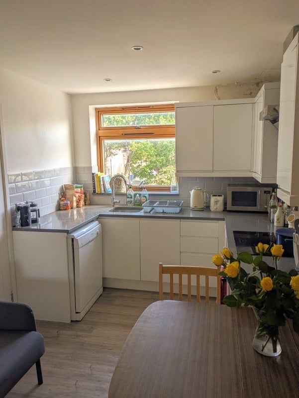 Room Thorburn Square in Greater London