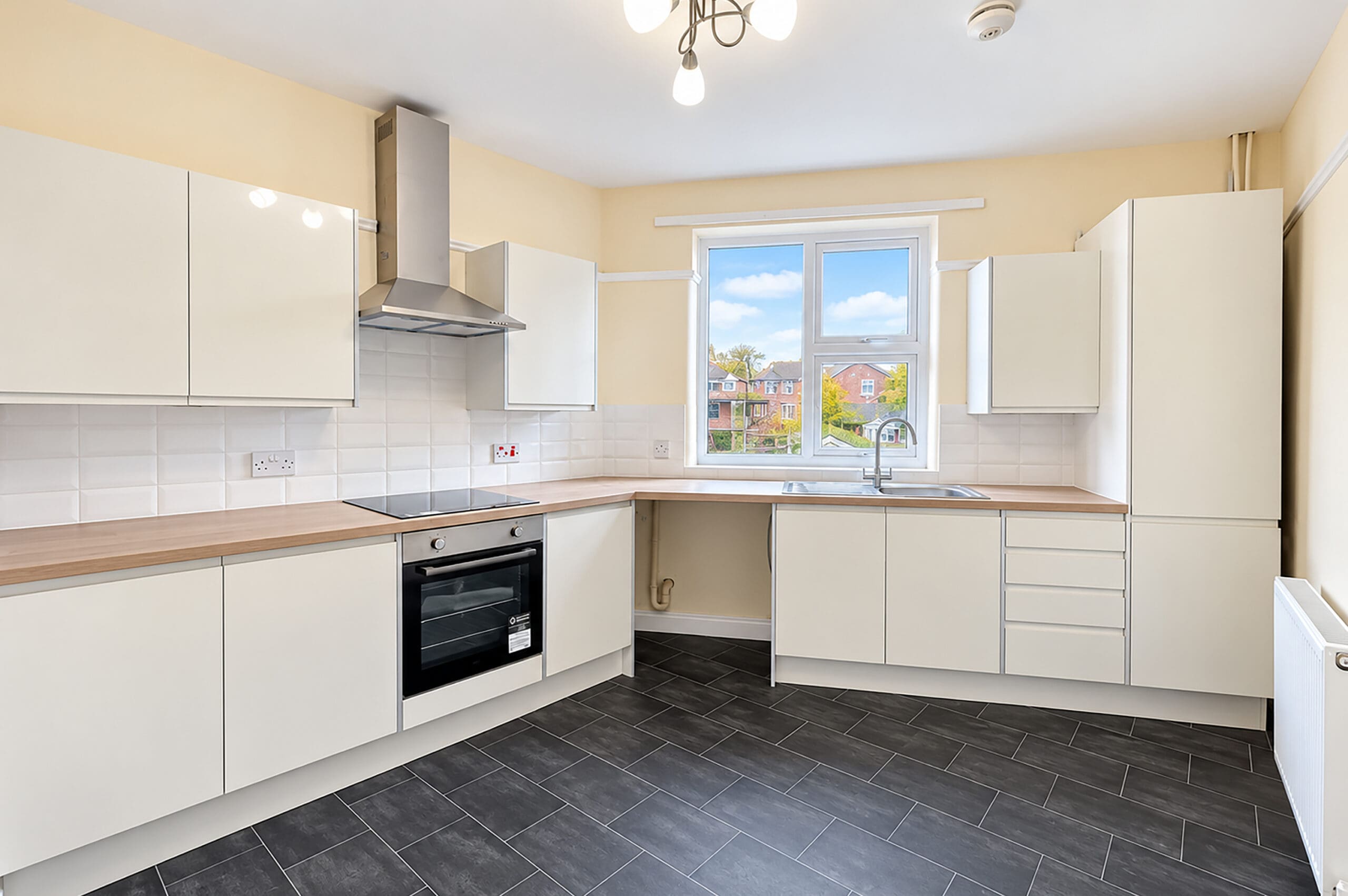 Flat Mayfair Avenue in Trafford