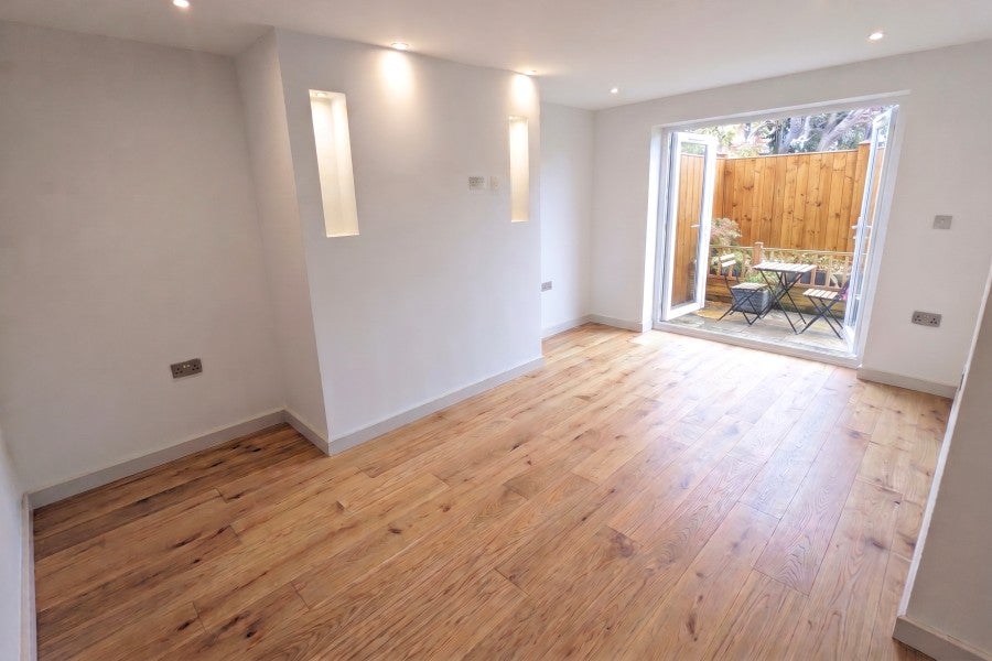 Flat Meadow Way in Surrey Heath
