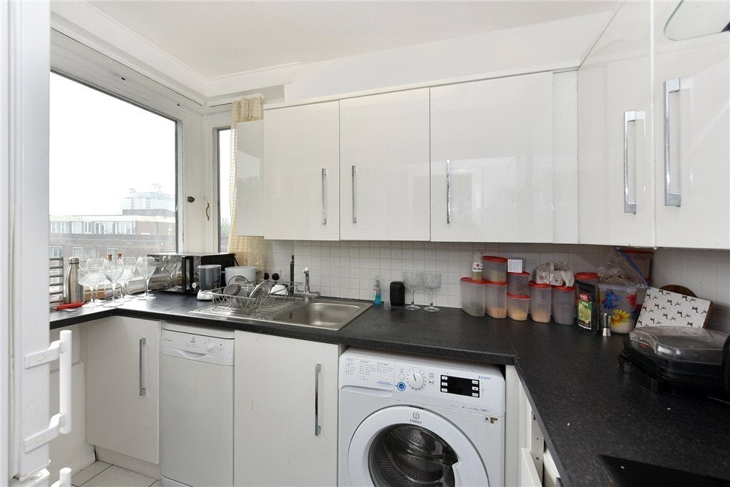 Flat Norfolk Crescent in City of Westminster