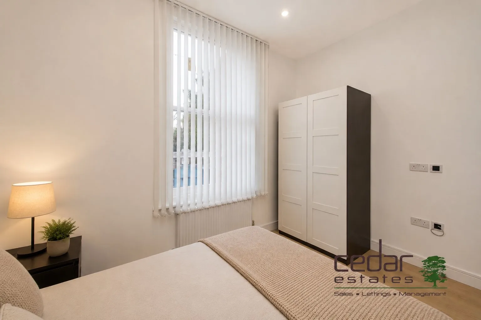 Room Westbourne Park Road in Greater London