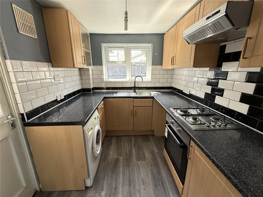 Flat Nicholas Road in Bristol