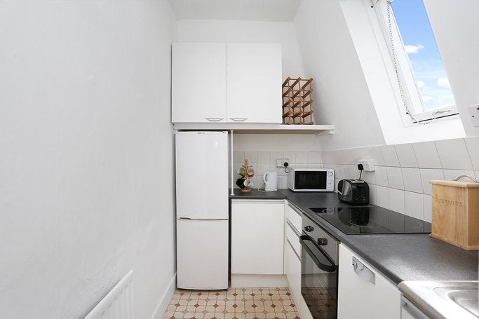 Flat Whitehall Park in Greater London