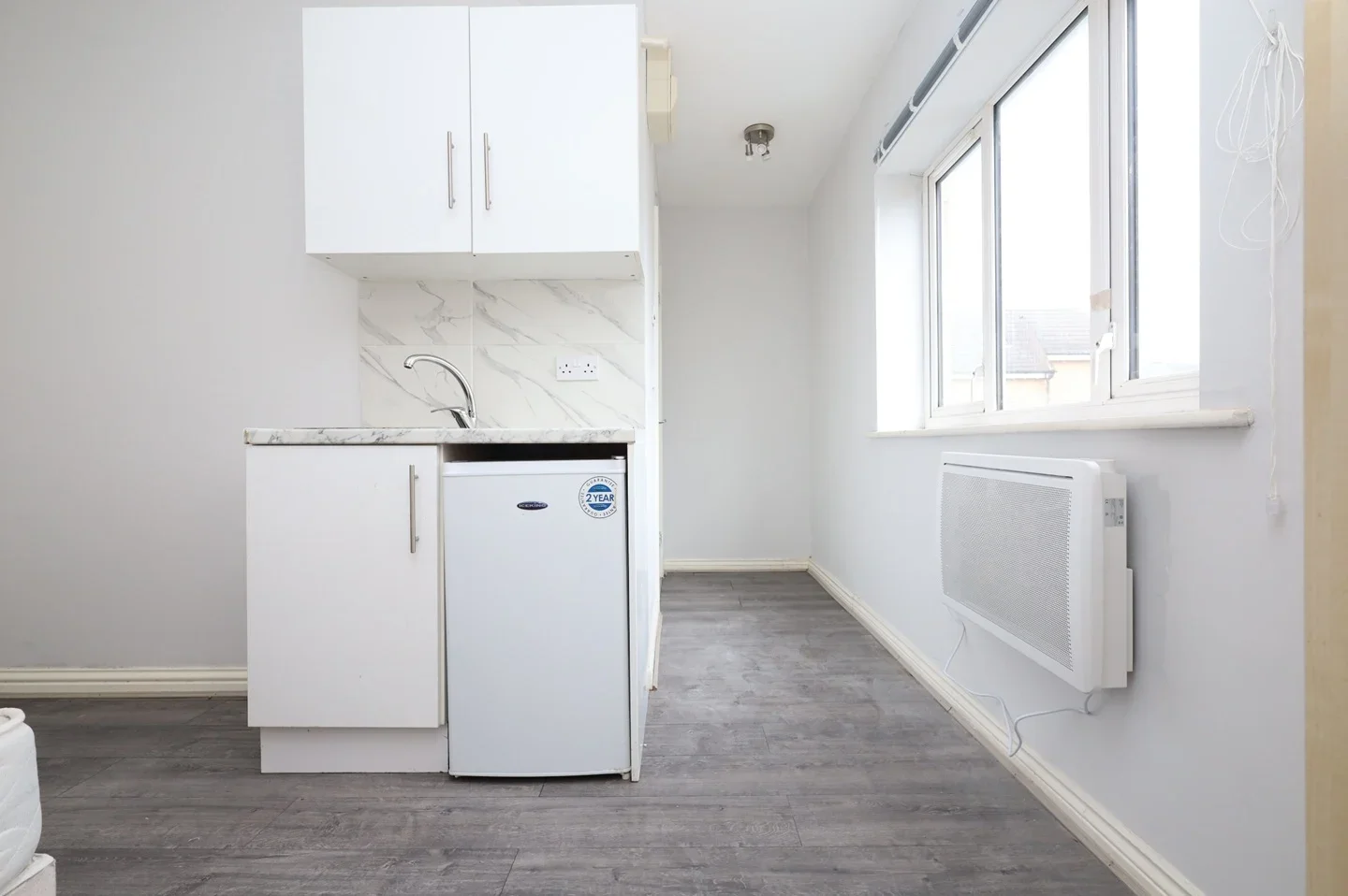 Flat Varcoe Gardens in Greater London