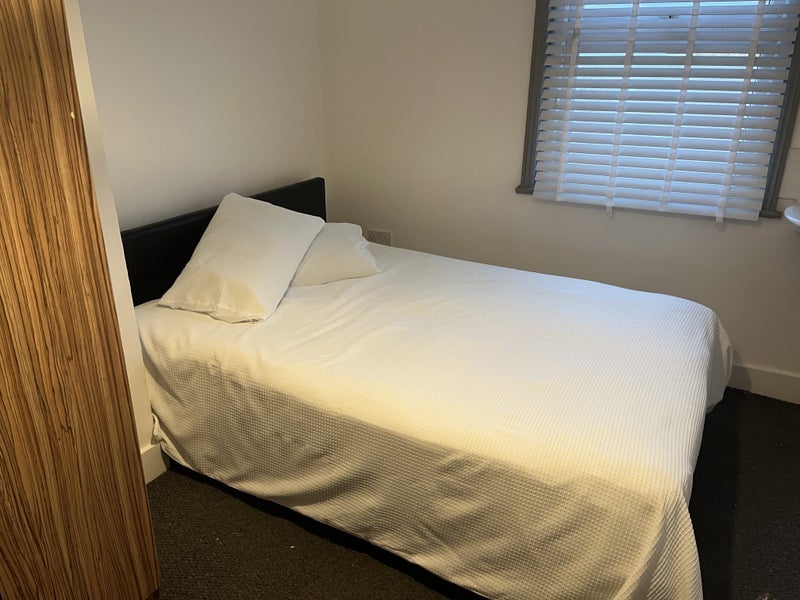 Room Cambridge Road in Greater London