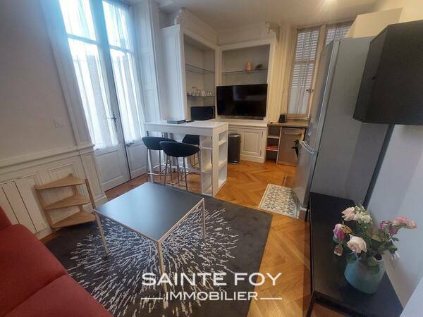 Appartement Place Charles de Gaulle à Écully