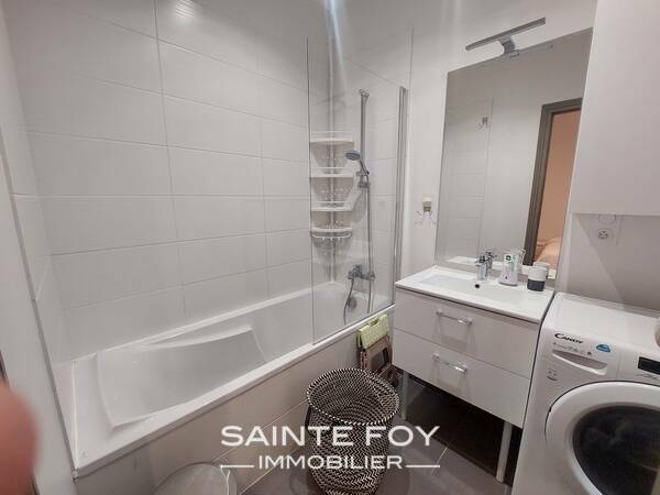 Appartement Place Charles de Gaulle à Écully