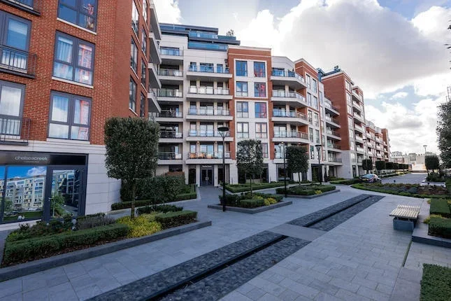Flat Park Street in Greater London