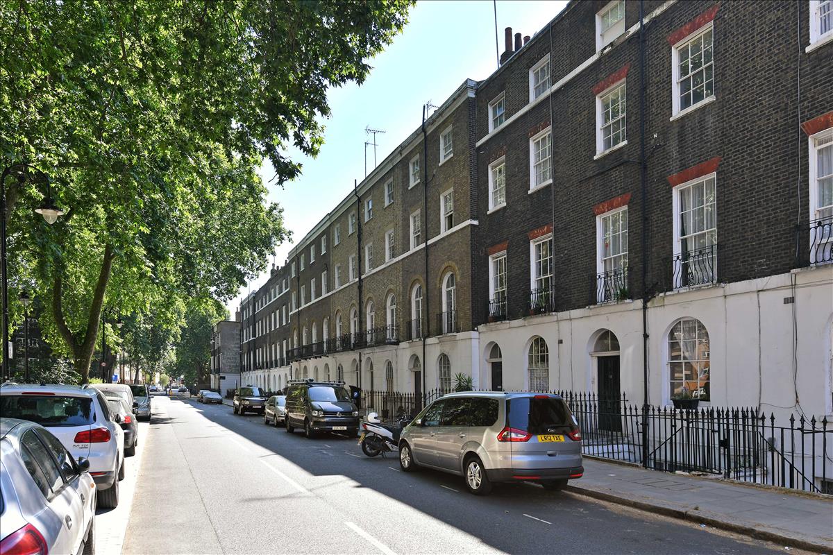 Flat Regent Square in Greater London