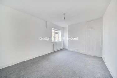 Flat Alexandra Avenue in Greater London