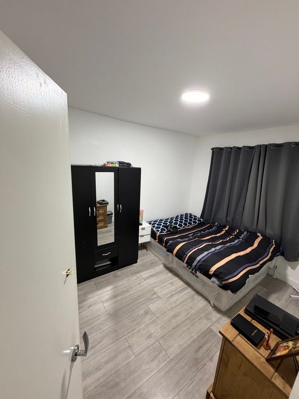 Room Nelson Street in Greater London