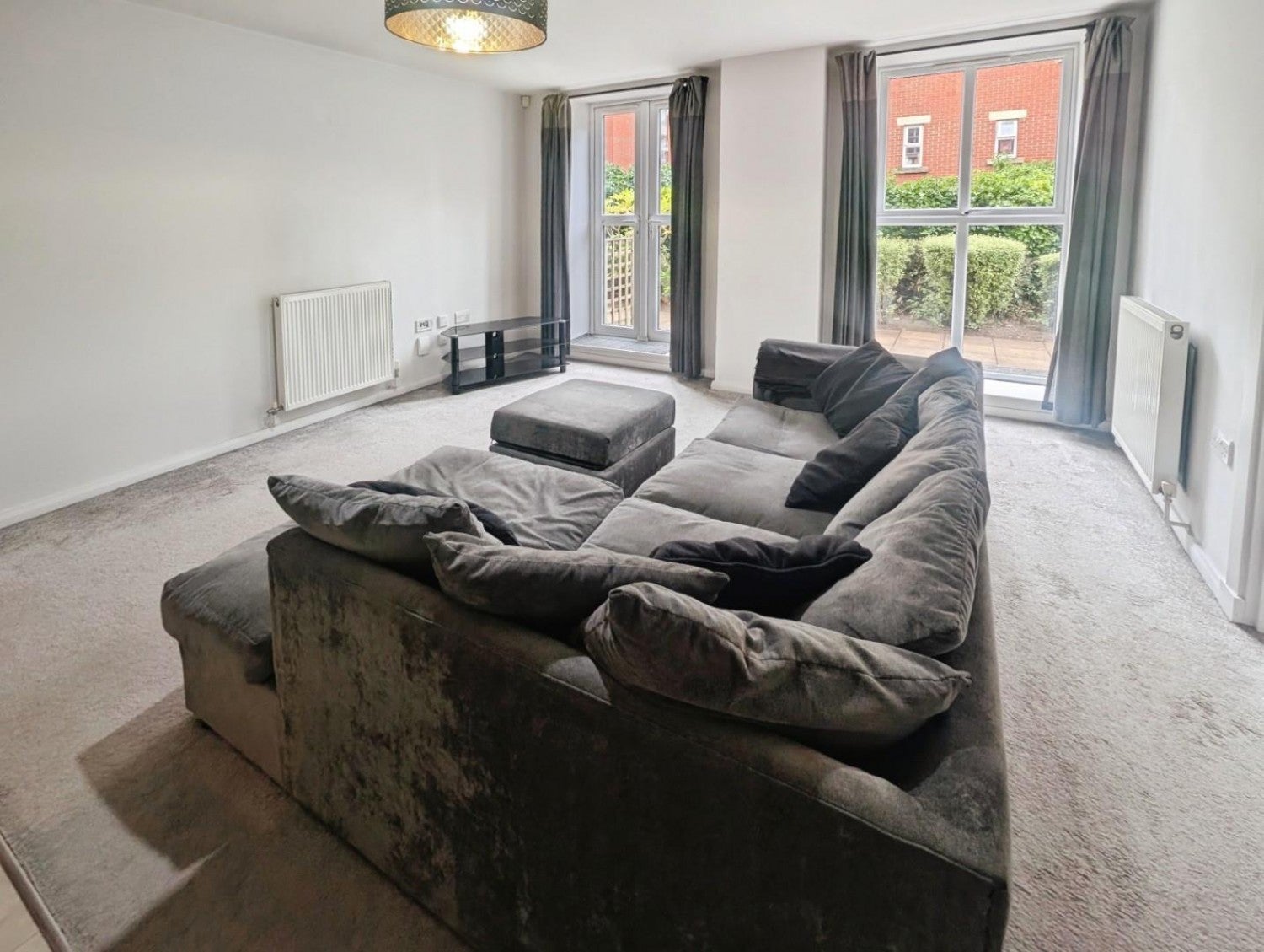 Flat Warwick Road in Metropolitan Borough of Solihull