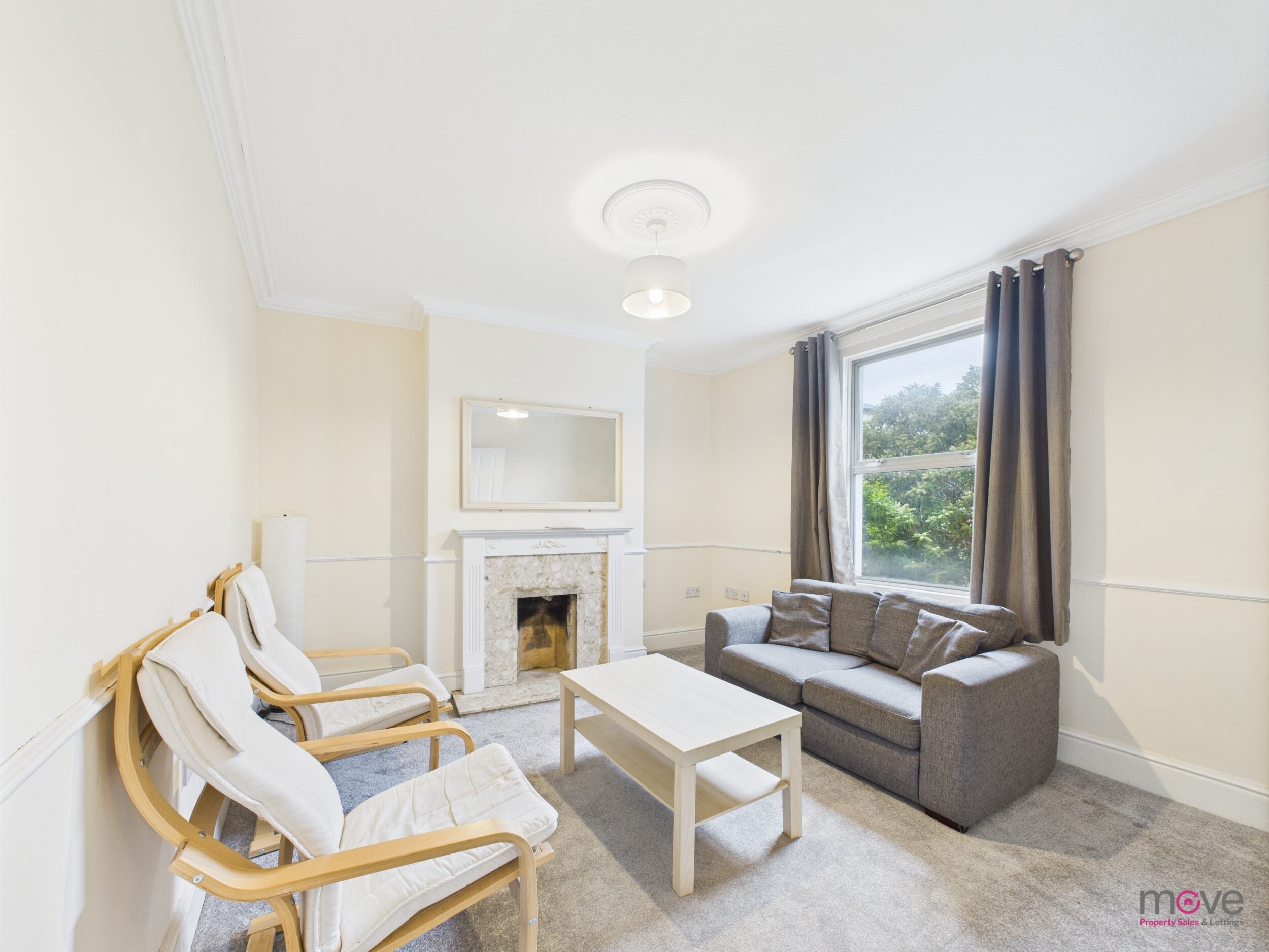 Room Marle Hill Parade in Cheltenham