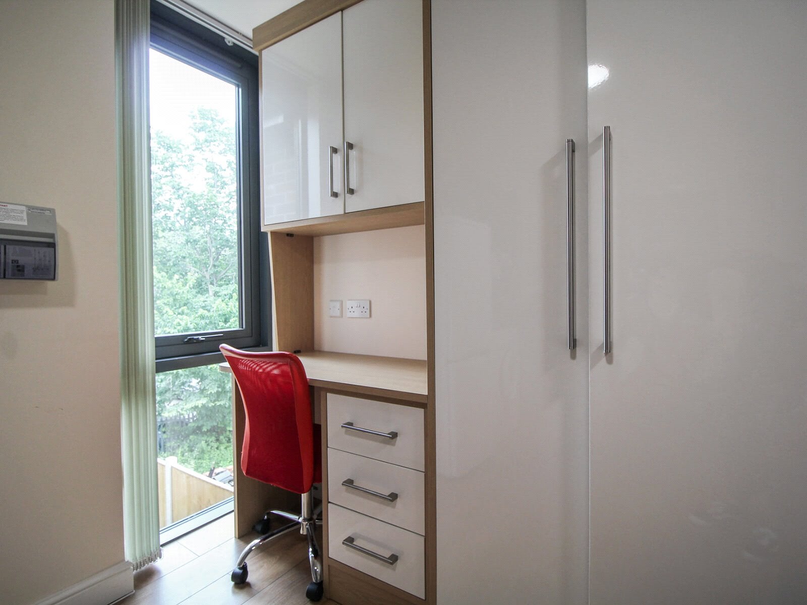 Flat Lofthouse Place in Leeds