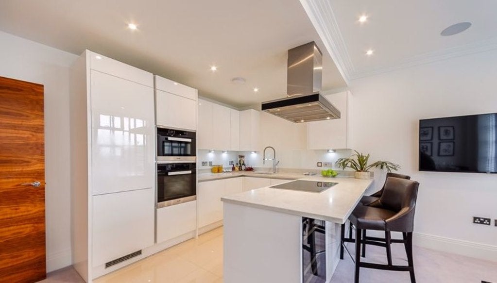 Flat Rainville Road in Greater London