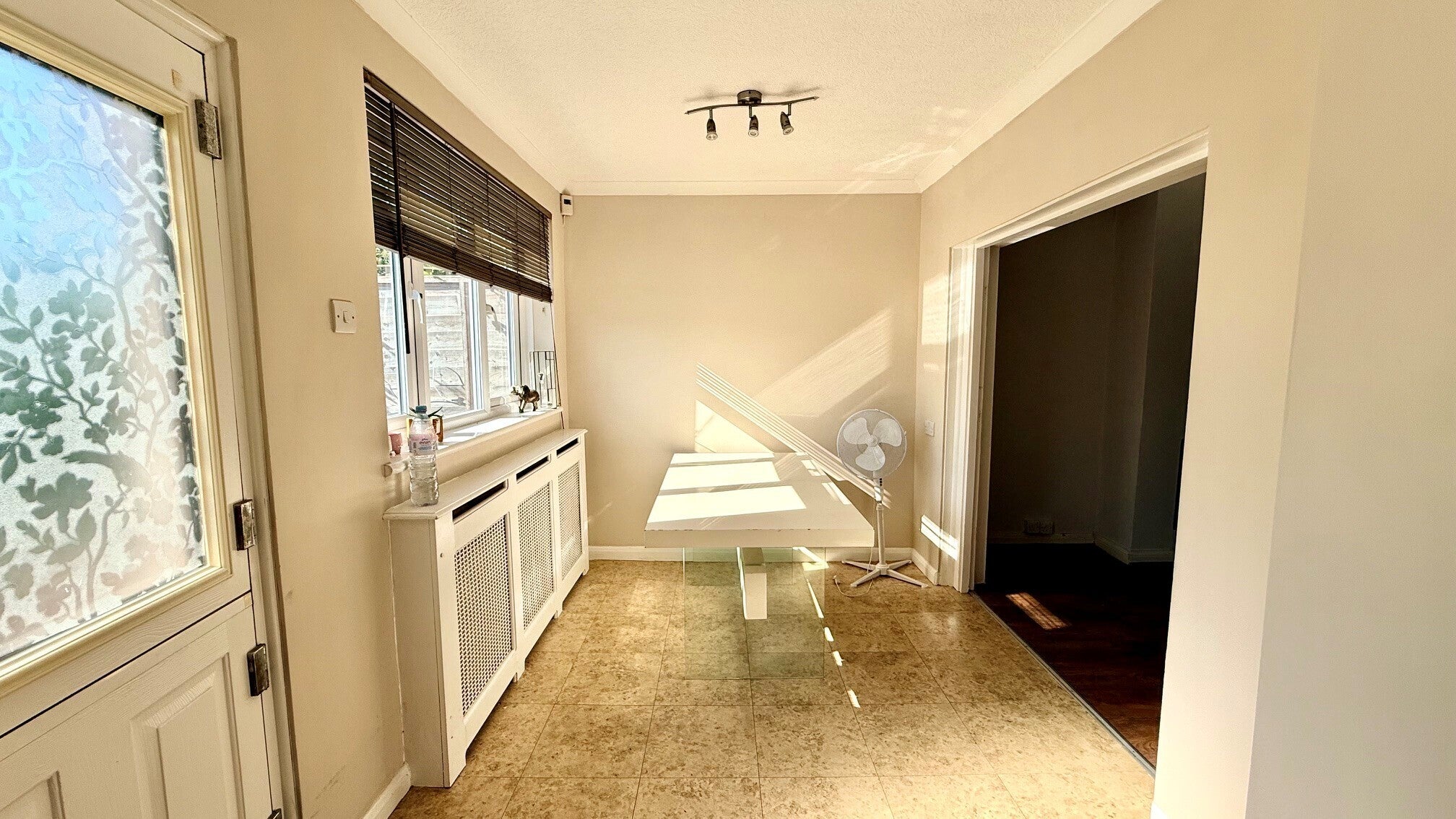 House Roding Lane North in Greater London