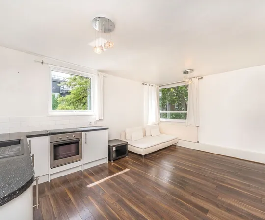 House Victoria Villas in Greater London