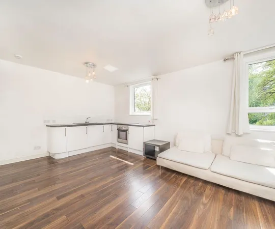 House Victoria Villas in Greater London