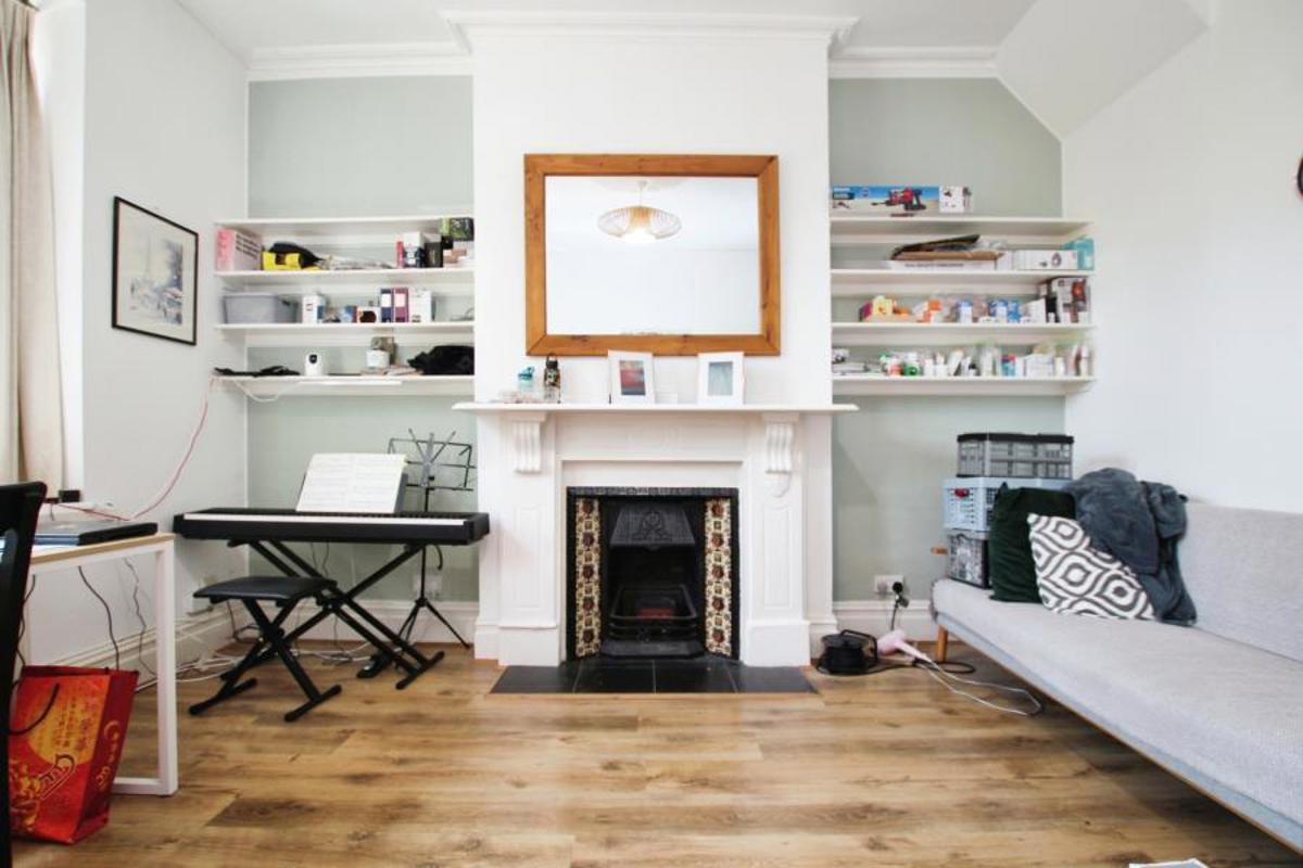 Flat Clarendon Road in Bristol