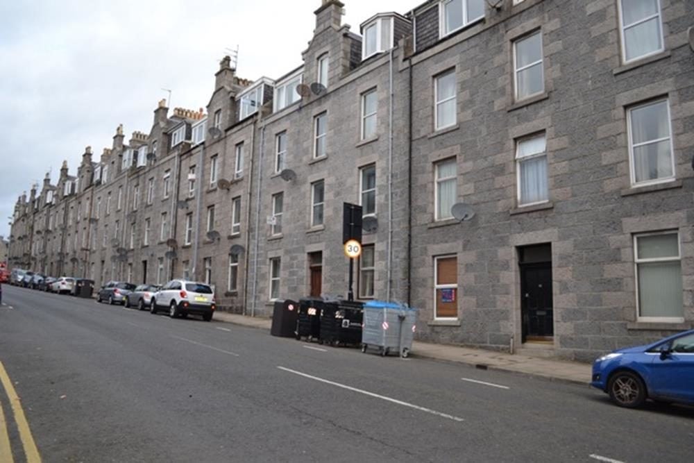 Flat Linksfield Place in Aberdeen City