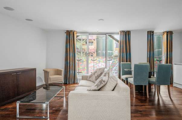 Flat Islington Green in Greater London