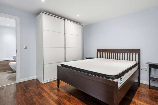 Flat Islington Green in Greater London