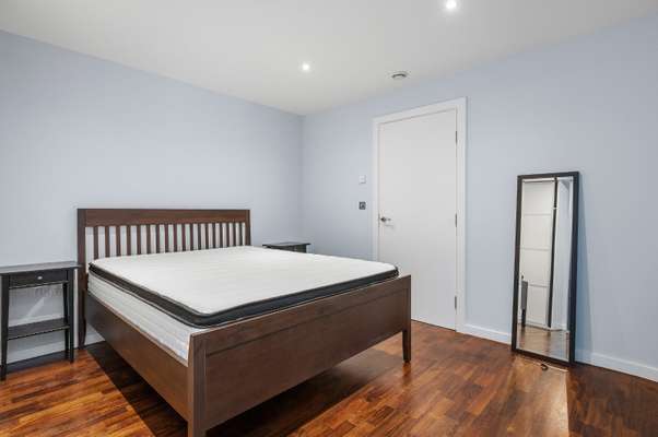 Flat Islington Green in Greater London