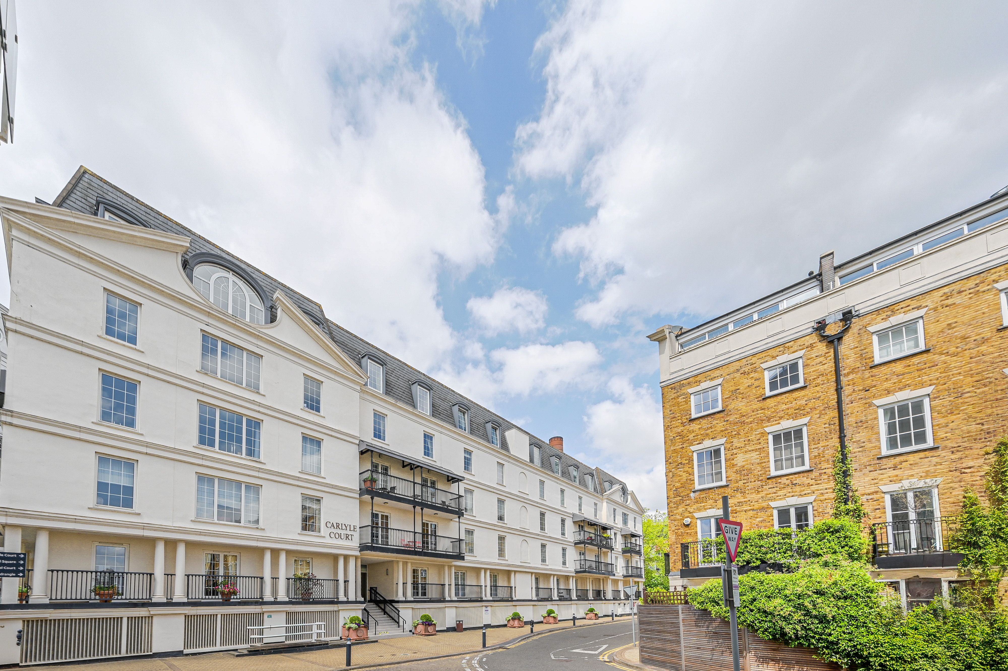 Flat Chelsea Harbour Drive in Greater London