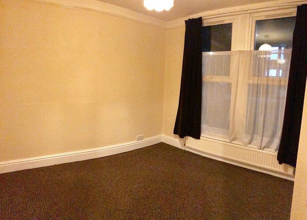 Flat Balfour Road in Greater London