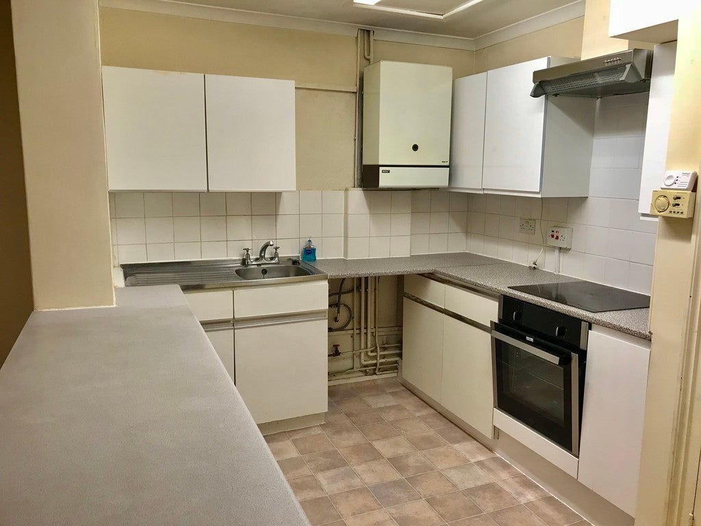 Flat Balfour Road in Greater London