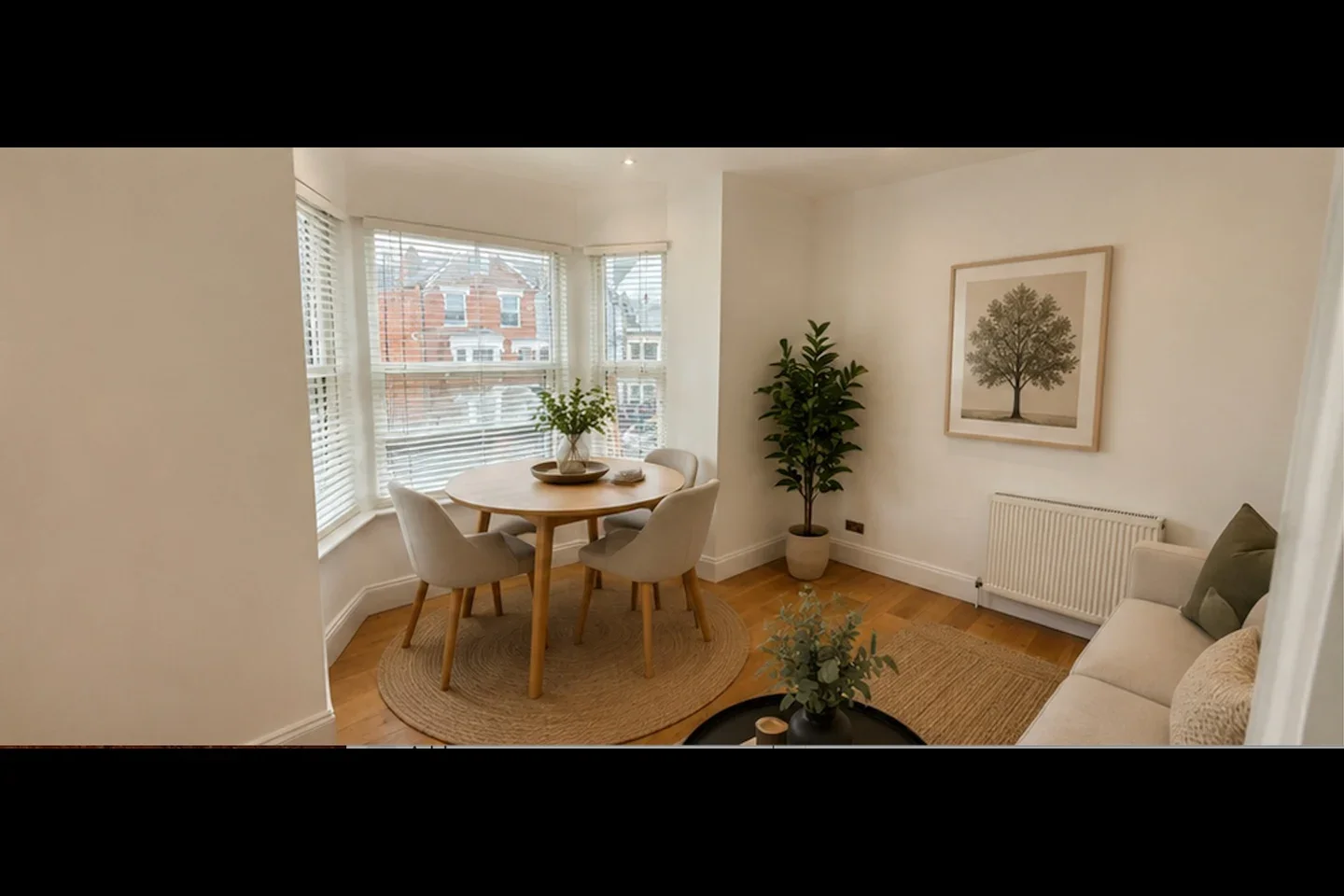 Flat Beaconsfield Road in Greater London