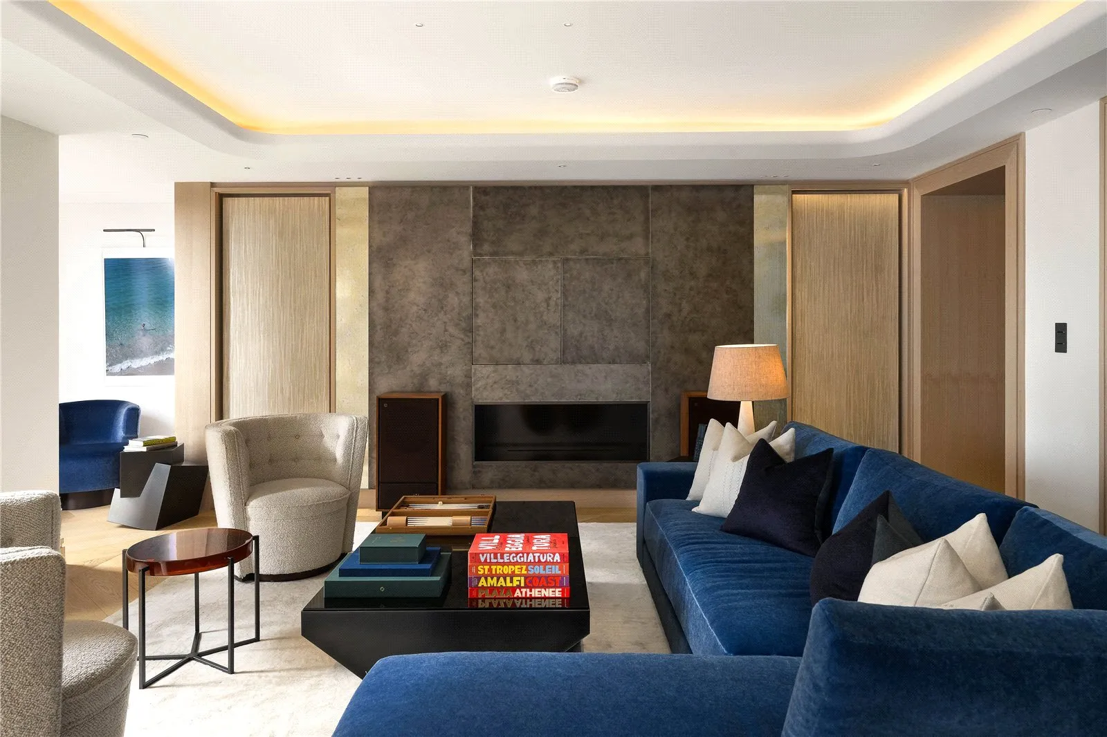 Flat Stanhope Gate in City of Westminster