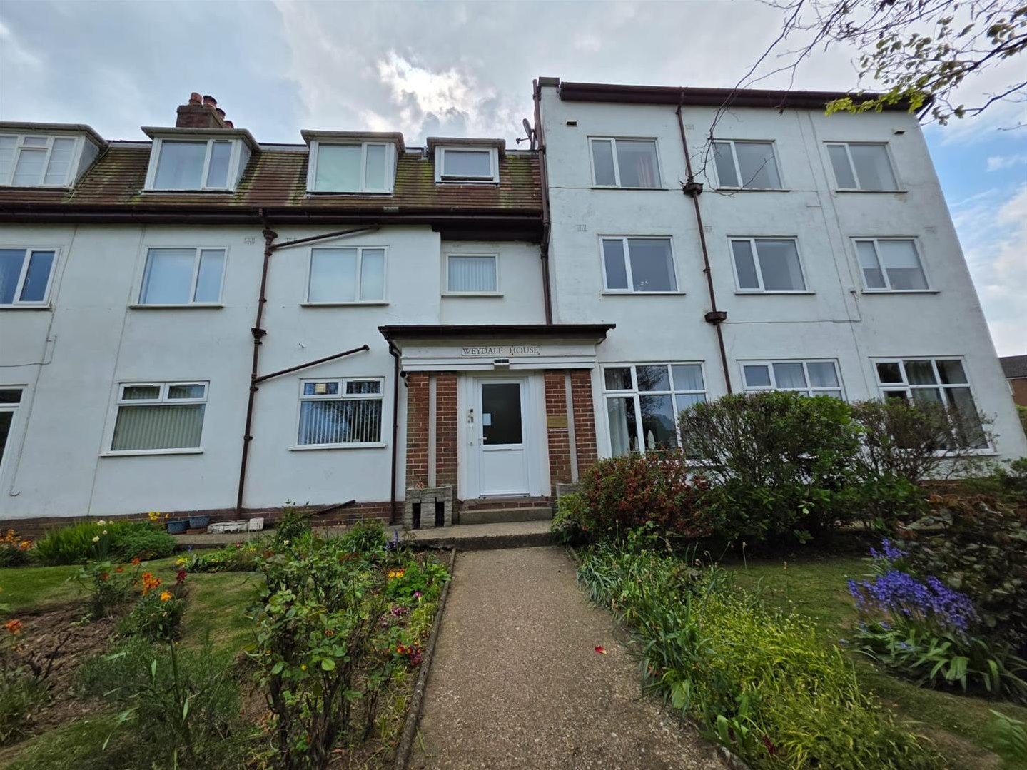 Flat Weydale Avenue in Scarborough