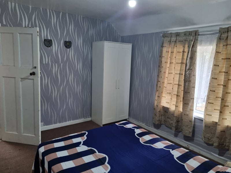 Room Stanhope Road in Sandwell