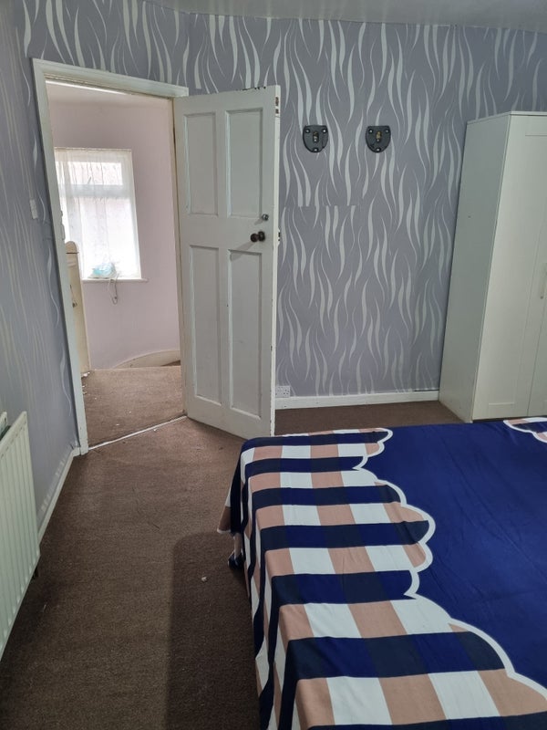Room Stanhope Road in Sandwell