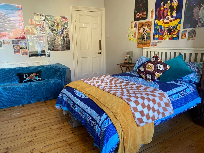 Room Strathfillan Road in City of Edinburgh