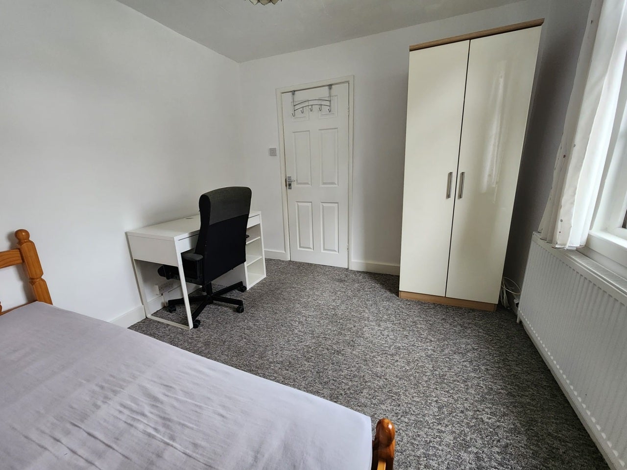 Room Francis Street in Plymouth