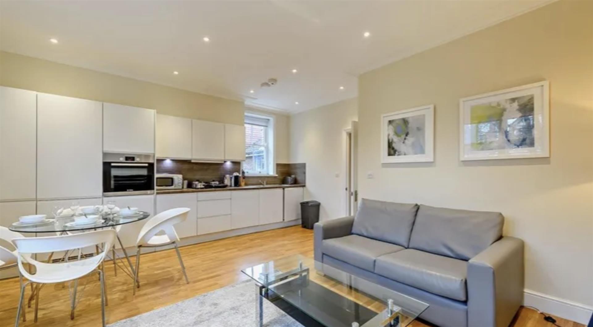 Flat Hamlet Gardens in Greater London