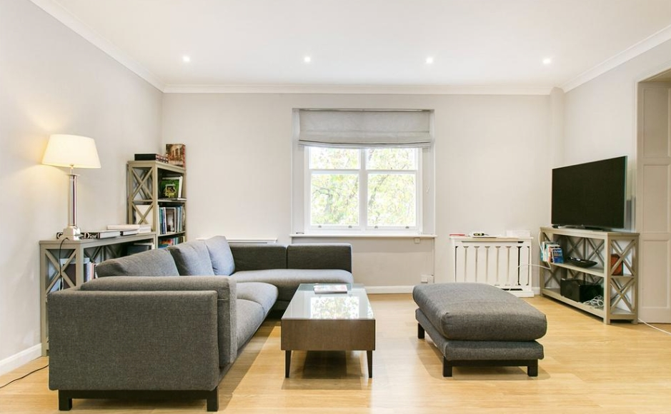 Flat Ovington Square in Greater London
