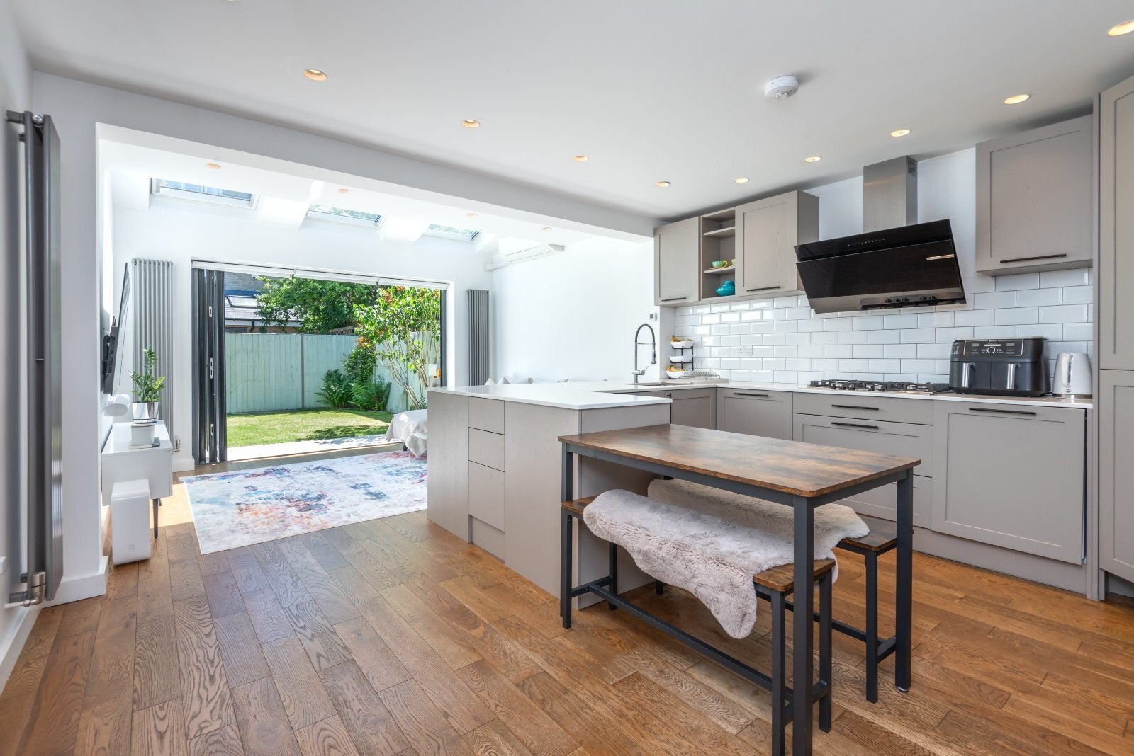 House Magellan Place in Greater London