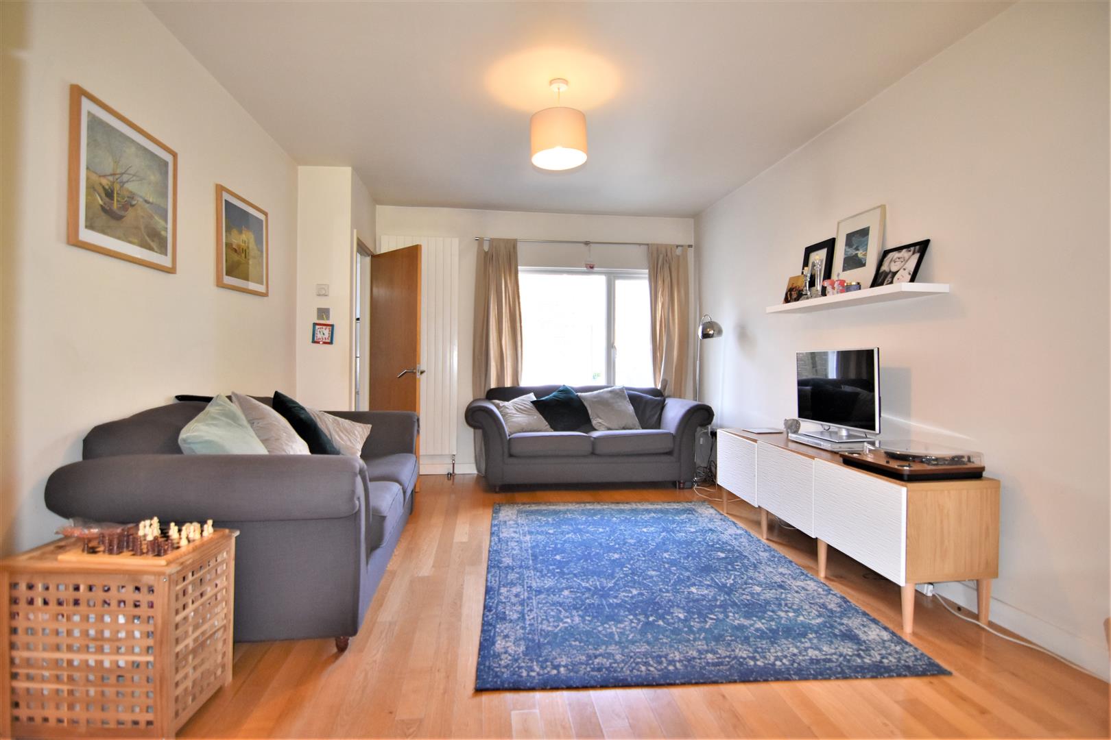House Cowper Road in Greater London