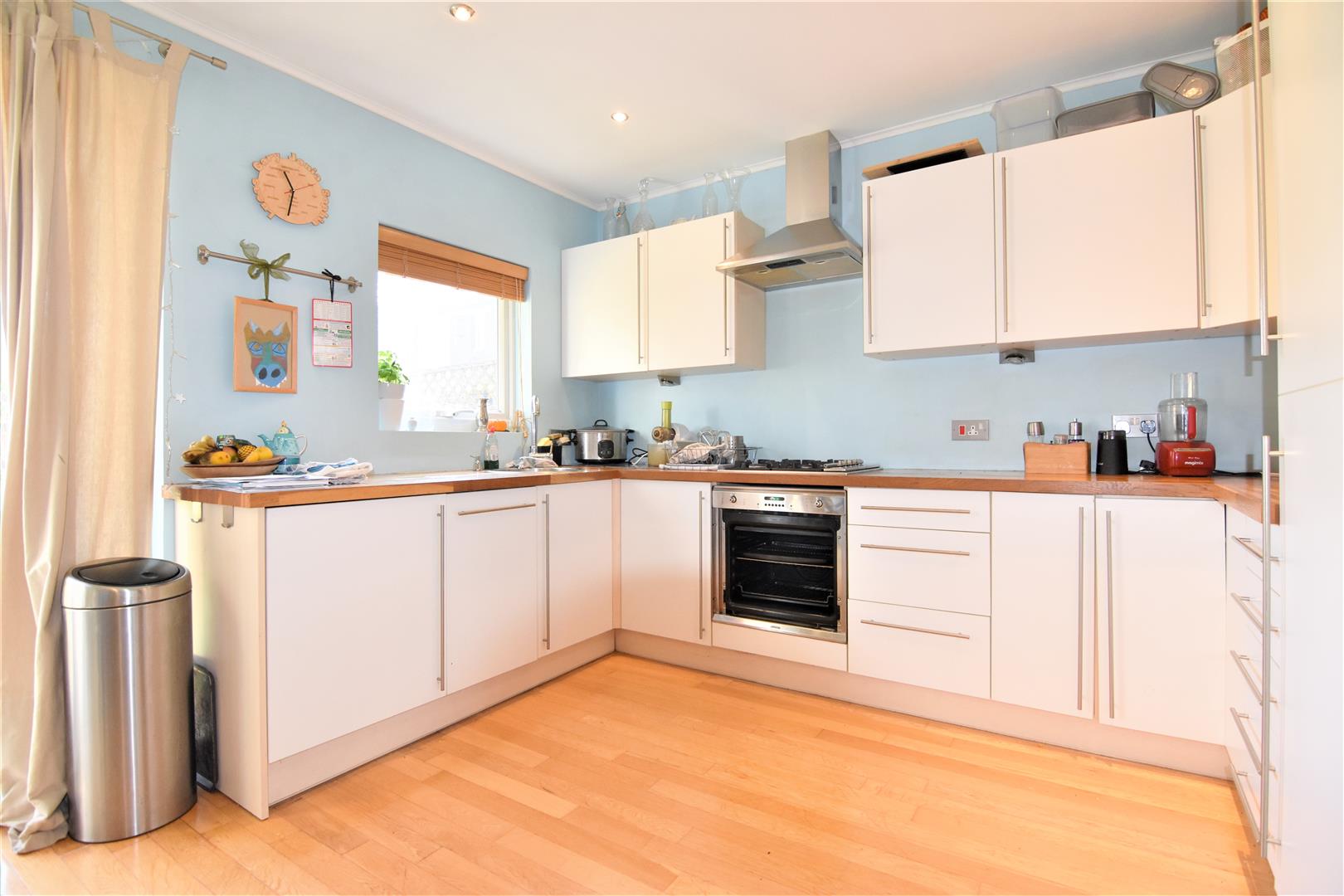 House Cowper Road in Greater London